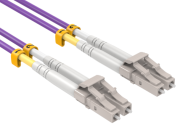 In practical applications, what is the transmission speed of OM4 Kabel optikî?